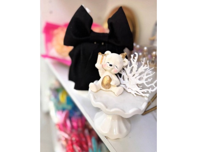 Шоколадний ведмедик з подарунком