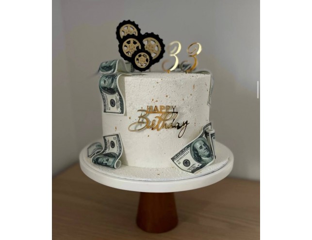 Декор на чоловічий тортик