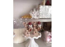 Ведмежа з подарунками 