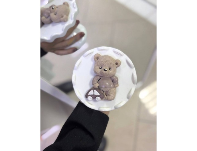 Шоколадний ведмедик з машинкою