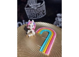 Єдиноріг з веселкою 