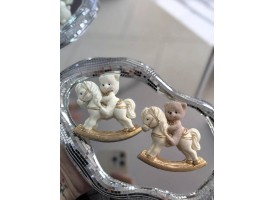 Ведмедик на конику шоколадний Ведмедик на конику шоколадний