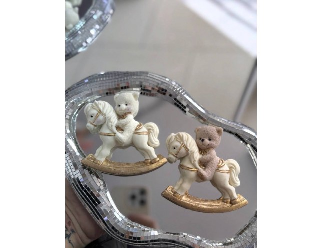 Ведмедик на конику шоколадний