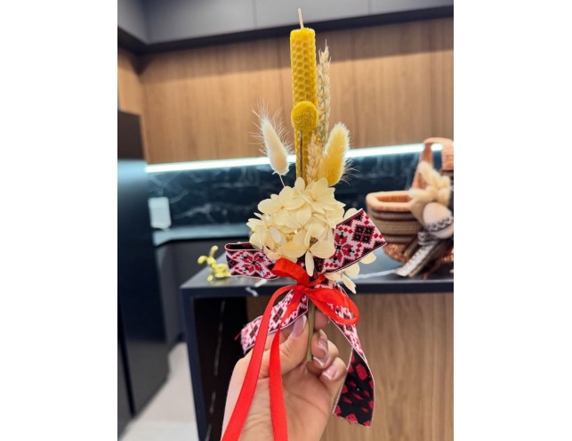 Свічка ручної роботи