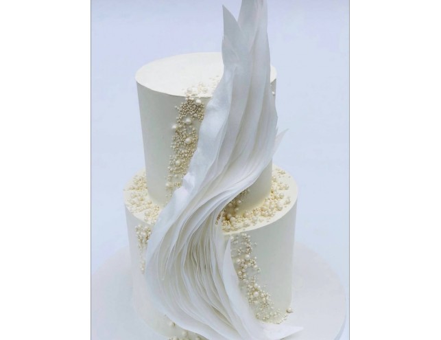 Вафельний декор на 2 - поверховий тортик