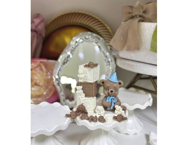 Декор на тортик "Ведмедик, one, 3 кубики, дрібні деталі"