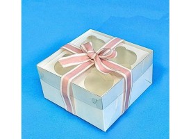 Коробка для 4 кексів чи трайфлів 17х17х9см., прозора