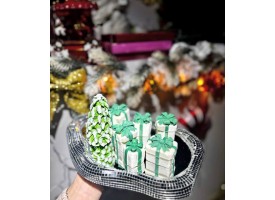 Новорічний декор для тортика (Ялинка+подарунки) Новорічний декор для тортика (Ялинка+подарунки)