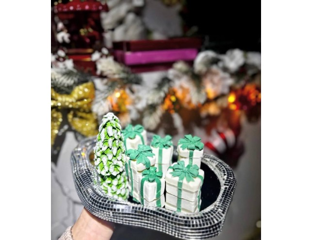 Новорічний декор для тортика (Ялинка+подарунки)