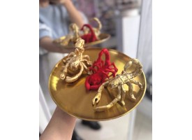 Скорпіон з мастики Скорпіон з мастики