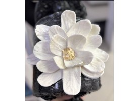 Квітка з мастики Квітка з мастики