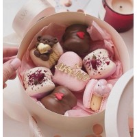 Коробка для макаронс, зефірних квітів, тортиків та десертів Коробка для макаронс, зефірних квітів, тортиків та десертів