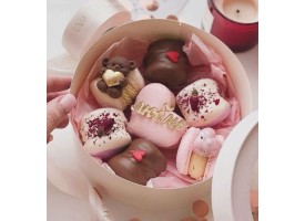 Коробка для макаронс, зефірних квітів, тортиків та десертів