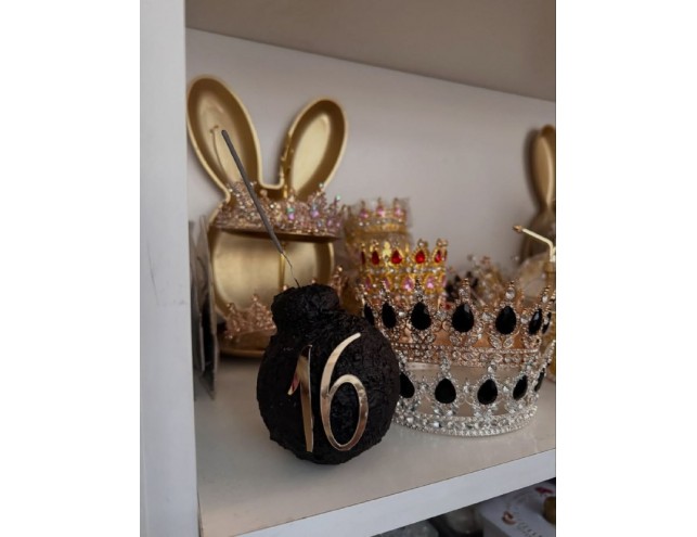 Куля- бомба з цифрою і бенгальським вогнем