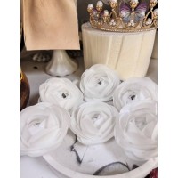 Вафельний ранункулюс, білий