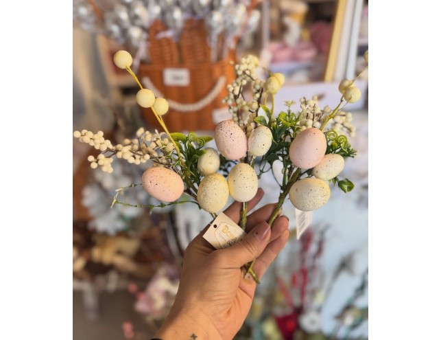 Декоративні пасхальні гілочки 