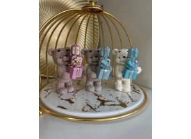 Ведмежа з подарунками Ведмежа з подарунками