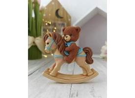 Молд "ведмедик на конику", 8,8х9см. Молд "ведмедик на конику", 8,8х9см.