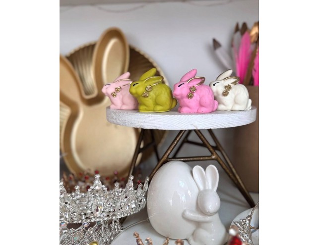 Шоколадний кролик з квіточкою