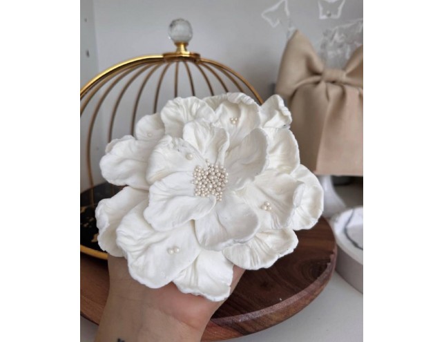 Квітка з мастики 