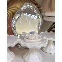 Малюк на подушці Малюк на подушці