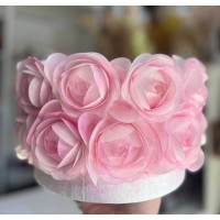 Готовий корпус на тортик з трояндами Готовий корпус на тортик з трояндами