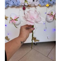 Квітка вафельна на стеблі