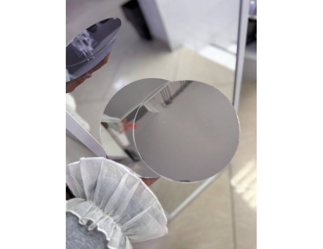 Акрилова дзеркальна підставка під торт