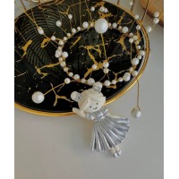 Шоколадний декор "дівчинка що тримає кулі"