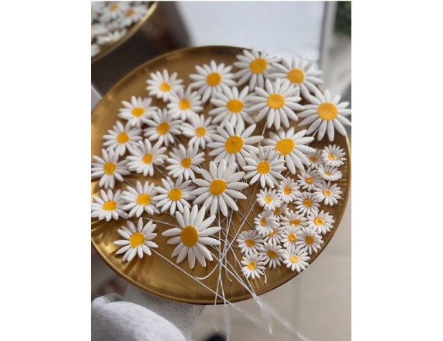Ромашки з мастики