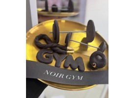 Декор на тортик в стилі "День народження спортивного залу" Декор на тортик в стилі "День народження спортивного залу"