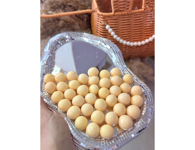 Кріспи всередині з шоколадом 