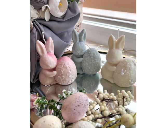 Свічка пасхальна "зайчик з писанкою"