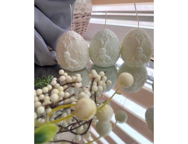 Свічка квіткова з зайчиком