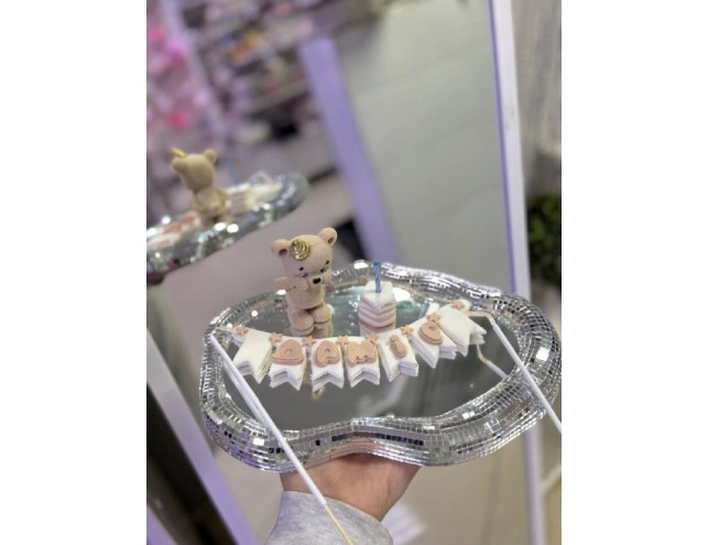 Декор на тортик з мастики та шоколаду